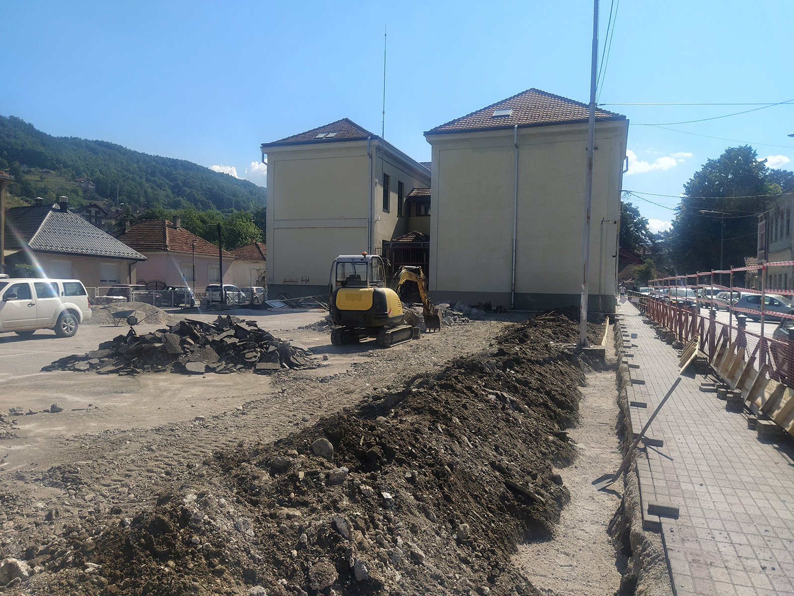 projekt-rekonstrukcija-skolskog-dvorista-ivanjica-004