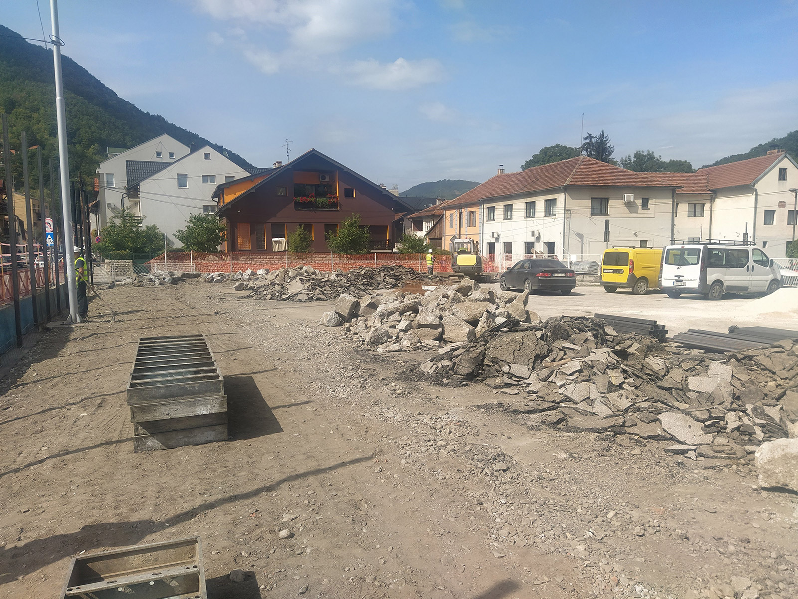 projekt-rekonstrukcija-skolskog-dvorista-ivanjica-005