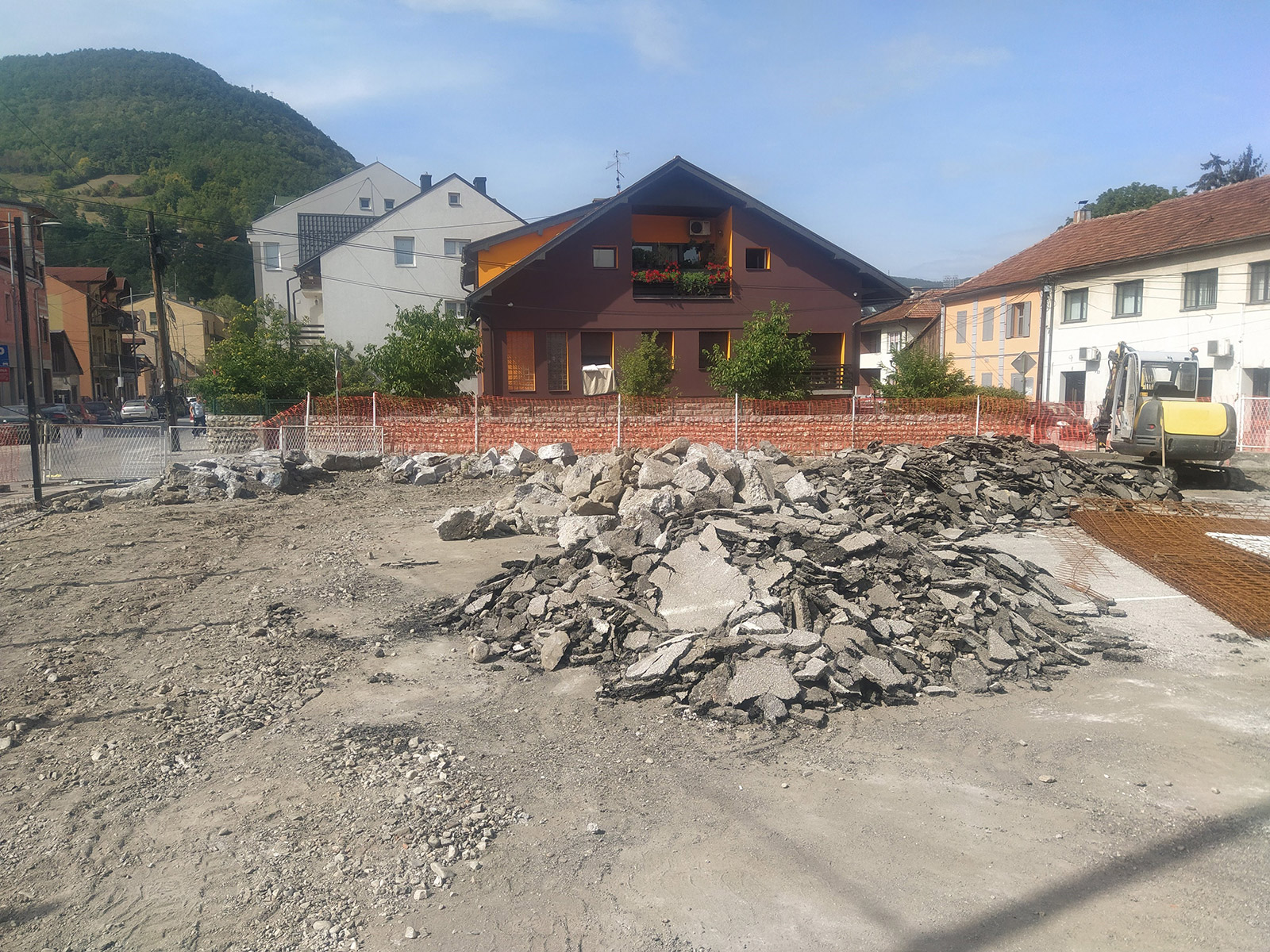 projekt-rekonstrukcija-skolskog-dvorista-ivanjica-006