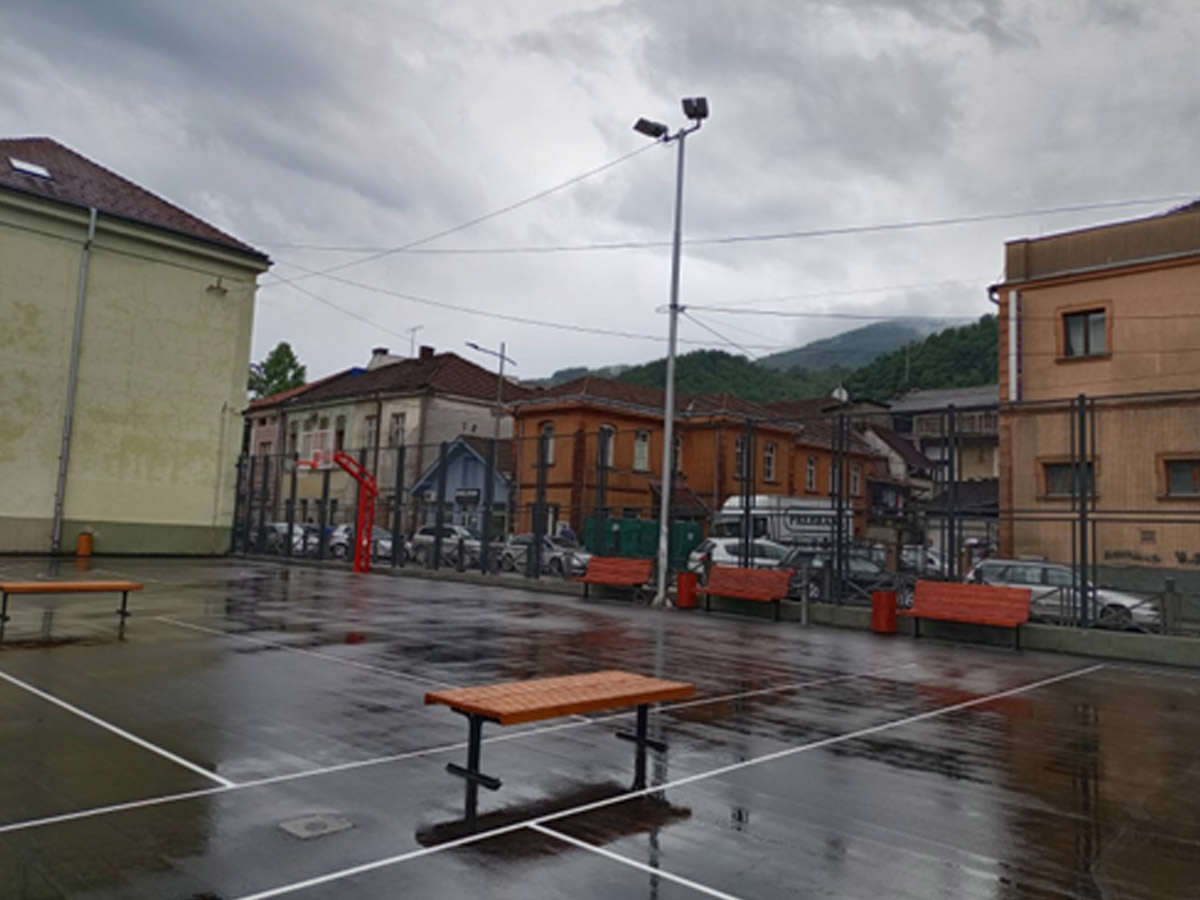 rekonstrukcija-i-adaptacija-skolskog-dvorista-i-igralista-tehnicke-skole-u-ivanjici-003
